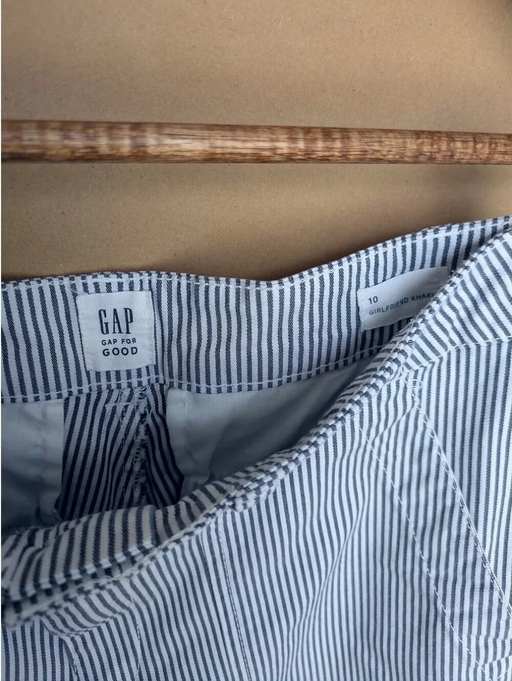GAP 16 front